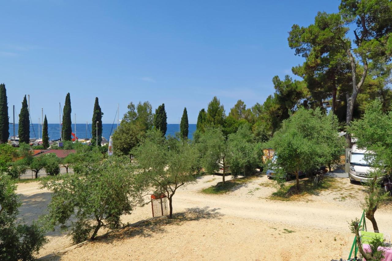 רוביני Porton Nature Hideouts מראה חיצוני תמונה